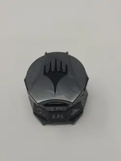 MTG Magic 1x Commander Anthology Planeswalker Ratcheting 100 Life Dice Counter - Image 1