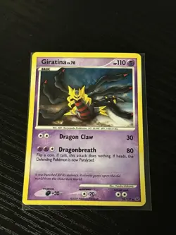 2009 Pokemon Card Platinum Giratina Holo Rare Vintage 28/127 MP - Image 1