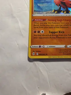 Galarian Zapdos 082/203 Reverse Holo Evolving Skies Pokemon Card NM - Image 2