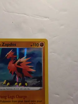 Galarian Zapdos 082/203 Reverse Holo Evolving Skies Pokemon Card NM - Image 4