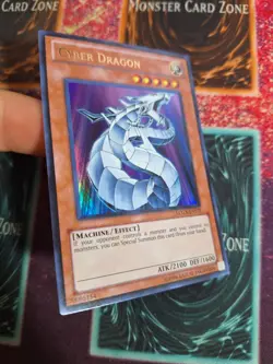 Yu-Gi-Oh! Cyber Dragon LCGX-EN175 Ultra Rare Unlimited Near Mint - Image 2