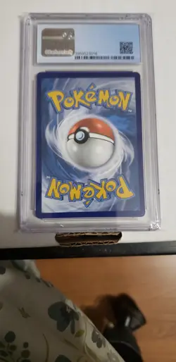 Galarian Zapdos V Full Art 173/198 CGC 9 Chilling Reign - Graded Pokemon Card - Image 2