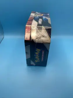 POKEMON TCG 2 TYRANITAR V TIN SEALED POTENTIALLY EVOLVING SKIES/BRILLIANT STARS - Image 5