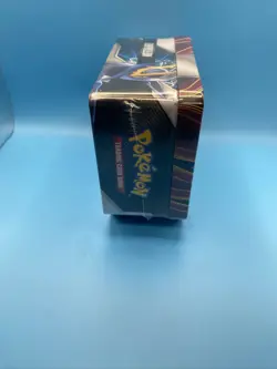 POKEMON TCG 2 TYRANITAR V TIN SEALED POTENTIALLY EVOLVING SKIES/BRILLIANT STARS - Image 4