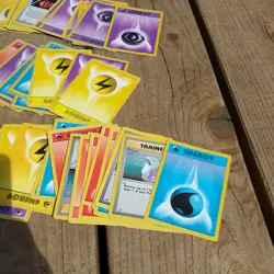 pokemon energy cards 70+ vintage - Image 4
