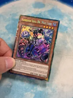 YUGIOH VANQUISH SOUL DR. MAD LOVE COLLECTORS RARE NM WISU-EN019 - Image 2