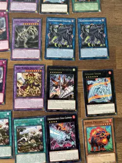 Yugioh - Dino Deck Core - King Rex, Tyranno, Oviraptor, Evolution Pill, Evolzar - Image 3