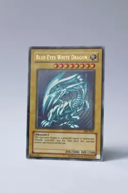 Yu-Gi-Oh! Karte: Blue-Eyes White Dragon SDK-E001 english ultra rare played - Image 1