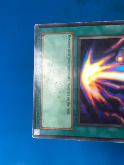 YUGIOH Super Rare Raigeki LOB-E042 PLAYED - Image 4