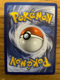 NEAR MINT! Venusaur (15/102) Celebrations Classic Holo Pokemon Card! FAST P&P! - Image 2