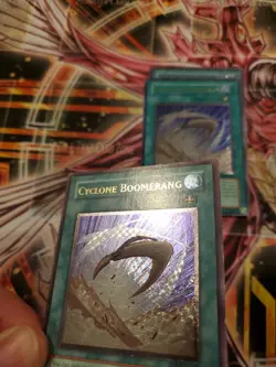 Cyclone Boomerang SOI-EN042 Ultimate Rare - Image 2