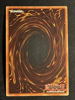 Dark Magician SDY-006 Unlimited Ultra Rare Yu-Gi-Oh Card Lighty Played LP - Image 2