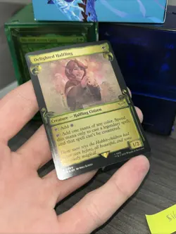 Delighted Halfling (Showcase Scrolls) LotR Tales of Middle-Earth Foil - Image 3