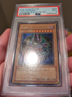 Yu-Gi-Oh! - Dark Magician - 2002 - LOB-005 - Ultra Rare - 1st Edition - PSA 9 - Image 1