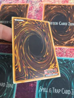 Yugioh Trishula, Dragon of the Ice Barrier RA02-EN026 Super Rare 1st Edition NM - Image 4