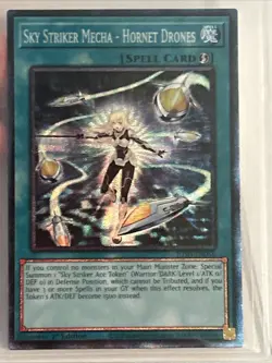 Yu-Gi-Oh! TCG: Justice Hunters- Sky Striker Mecha CR, Dracotail Lukias UR Mint - Image 3
