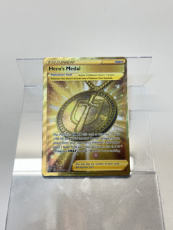 Hero's Medal - 201/185 - Pokemon Vivid Voltage Sword Shield Secret Rare Card NM - Image 1