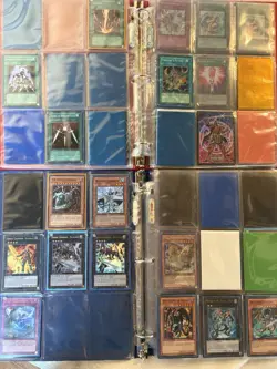 Yugioh Huge Lot 5 Holo Binders Classic Old Cards - Image 3