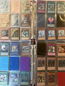 Yugioh Huge Lot 5 Holo Binders Classic Old Cards - Image 5