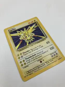 Pokemon TCG Zapdos 16/102 Base Set Holo Rare Pokemon Card - Image 3