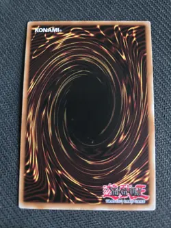 Mystical Beast of Serket PGL2-EN032 Gold Rare Unlimited Edition NM Yugioh - Image 2