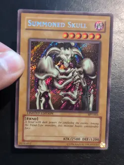 Yu-Gi-Oh! SECRET RARE CARD SUMMONED SKULL BPT-002 MP - Image 3