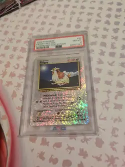 2002 POKEMON LEGENDARY COLLECTION #85 PIDGEY-REVERSE FOIL PSA 8 - Image 3
