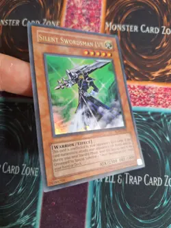 Yu-Gi-Oh! Silent Swordsman LV 5 FET-EN008 Ultra Rare Unlimited Near Mint - Image 2