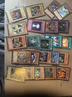Vintage Yugioh Card Lot Bundle - 350+ Cards - Image 2