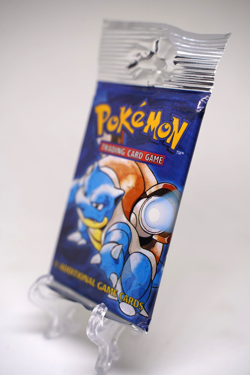 21.34g Pokemon Base Set Booster Pack Unlimited Blastoise WOTC TCG Vintage Sealed - Image 4