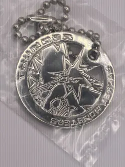 Zapdos! Pokemon VTG 1999 Pokemon Sealed Metal Keychain Coin Gachapon - Image 2