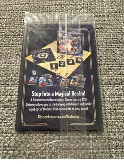 [D23 Lorcana Promo Card] Iago: Out of Reach (8/D23 • EN • 8, Gold Member Gift) - Image 2