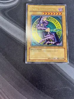 YuGiOh 2002 Dark Magician SDY-006 1st Edition Glossy Holo Bleed Starter Deck - Image 3