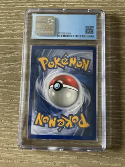 Pokemon Charizard Holo Base Set Unlimited Card 4/102 1999 DUTCH CGC 8 - Image 2