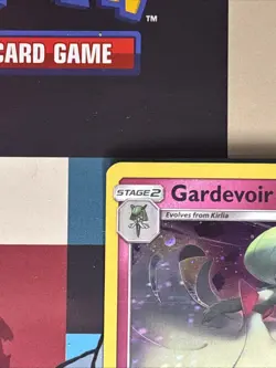 Pokemon Card Lost Thunder Holographic w HD Swirl Gardevoir 141/214 NM - Image 2