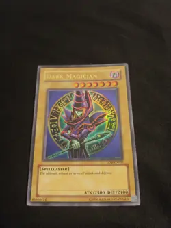 Yugioh Dark Magician LOB-005 The Legend of Blue Eyes White Dragon Unlimited LP - Image 1