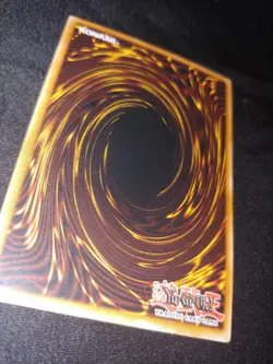 Yugioh Dark Magician LOB-005 The Legend of Blue Eyes White Dragon Unlimited LP - Image 5