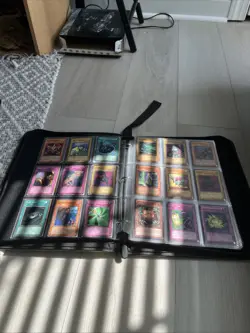 360 Yu-Gi-Oh Cards 1996 In Fine Conditions Binder Included ￼￼ - Image 4