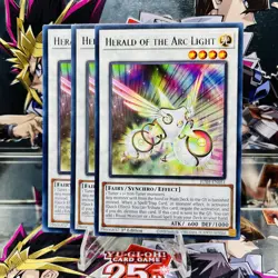 3x Yugioh Playset Herald of the Arc Light JUSH-EN051 Rare 1st Ed Near Mint - Image 1