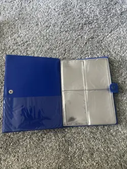 1999 Pokemon Charmander Blue 4 Pocket 30 PageTrading Card Binder GREAT CONDITION - Image 2