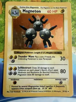 Pokemon Magneton Base Set (shadowless) 9/102 Holo Rare Heavily Played - Image 1