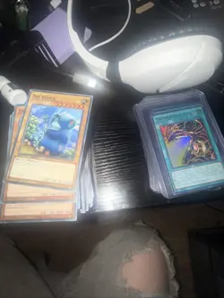 Yugioh Cards With Foldable Duel Table & Book For Sleeves - Image 2