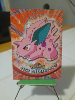 1999 Pokemon Card Topps 32 Nidoran Series 1 Blue Label Vintage NM Nintendo - Image 1