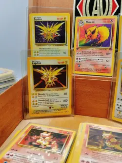 Huge Lot Of Pokemon Cards Halo Zapdos,Pidgeot,Ditto Worth Grading See Photos 🔥 - Image 4
