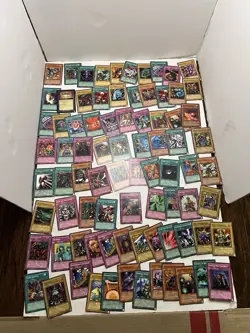 HUGE VINTAGE Yugioh Cards Lot 1st Edition 90s Trading Cards(483). - Image 3