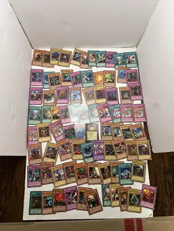 HUGE VINTAGE Yugioh Cards Lot 1st Edition 90s Trading Cards(483). - Image 4