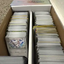 Pokemon 560+ Random Cards Bulk Lot - Official TCG Cards - Image 1