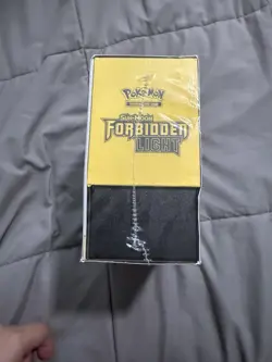 2018 POKEMON TCG SUN & MOON FORBIDDEN LIGHT ETB ELITE TRAINER BOX SEALED - Image 3