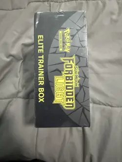2018 POKEMON TCG SUN & MOON FORBIDDEN LIGHT ETB ELITE TRAINER BOX SEALED - Image 4