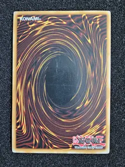 MP YUGIOH DARK MAGICIAN Ultra Rare Limited Holo JUMP-EN049 - Image 2